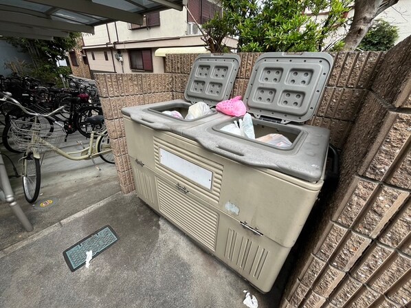 ＣＯＺＹ岸里Ⅱの物件外観写真